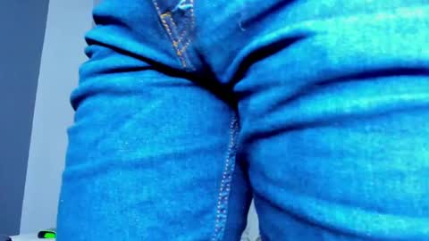 MichaelConnor  online show from January 2025 03:46:02 PM