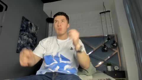 MichaelConnor  online show from January 2025 12:15:01 PM