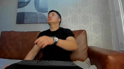 MichaelConnor  online show from January 2025 01:12:01 PM