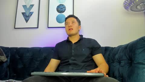 MichaelConnor  online show from February 2025 02:59:01 PM