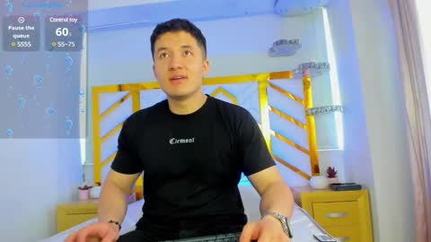 MichaelConnor  online show from February 2025 01:37:02 PM