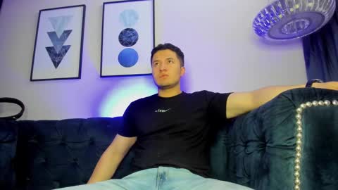 MichaelConnor  online show from February 2025 12:39:01 PM