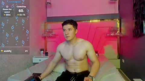 MichaelConnor  online show from February 2025 03:36:02 PM