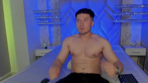 MichaelConnor  online show from February 2025 10:06:02 PM