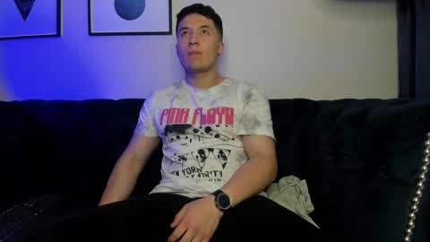 MichaelConnor  online show from March 2025 12:15:02 PM