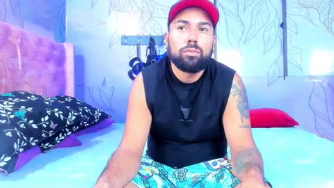 Snapshot of michaell_twink chatting on January 2025 12:34:02 AM Michaell online show from January 2025 12:34:02 AM