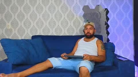 Snapshot of michaell_twink chatting on March 2025 12:50:02 AM Michaell online show from March 2025 12:50:02 AM