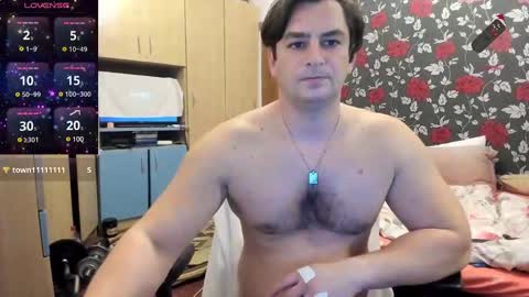 Snapshot of michaelragnar90 chatting on December 2024 05:18:02 PM michaelragnar90 online show from December 2024 05:18:02 PM