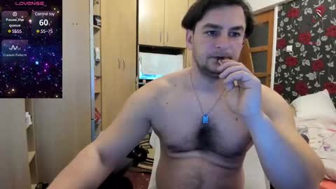 Snapshot of michaelragnar90 chatting on December 2024 08:58:02 AM michaelragnar90 online show from December 2024 08:58:02 AM