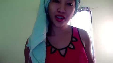 My name is Kel 18. 53 short and petite... online show from January 2025 01:04:02 AM