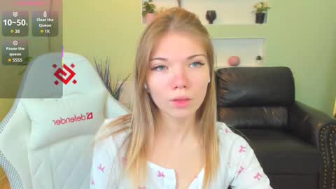 michafox online show from February 2026 12:03:01 PM