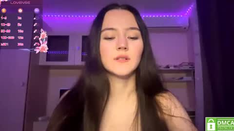 Snapshot of michalkandoll chatting on June 2026 02:43:01 PM Aidaxo online show from June 2026 02:43:01 PM