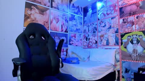 michel_lopez18 online show from February 2025 11:10:02 AM