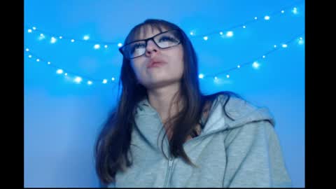 Michell online show from April 2026 03:26:01 AM