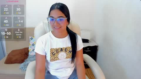 Snapshot of michell_montoya chatting on January 2025 06:53:02 PM Michell online show from January 2025 06:53:02 PM