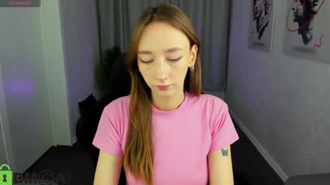 Michelle online show from October 2025 01:42:01 AM