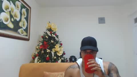 michelle_allen0104 online show from December 2024 08:27:01 AM