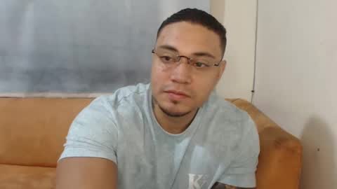 michelle_allen0104 online show from December 2024 10:44:02 AM