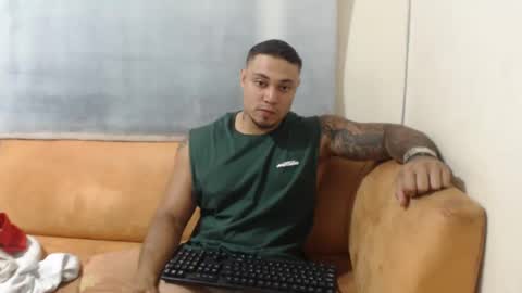 michelle_allen0104 online show from February 2025 03:52:02 AM