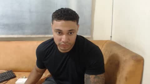 michelle_allen0104 online show from September 2025 03:22:01 AM