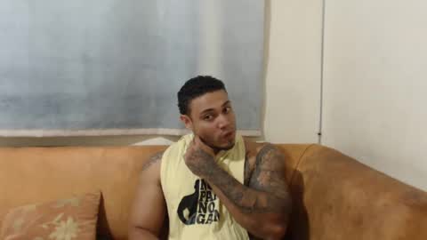 michelle_allen0104 online show from October 2025 05:07:02 AM