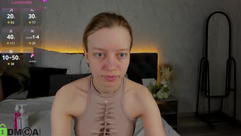 michelle_blond online show from February 2026 09:01:02 AM