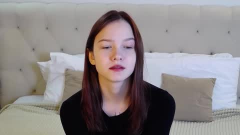 Michelle online show from November 2025 01:22:04 PM