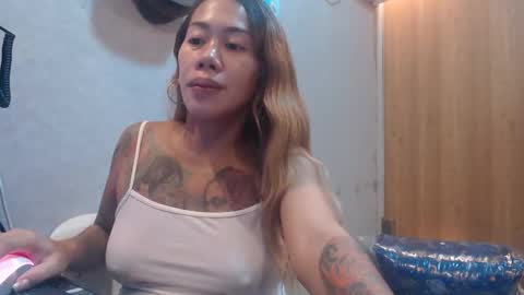 Snapshot of michelle_ux chatting on September 2025 01:22:01 PM michelle_ux online show from September 2025 01:22:01 PM