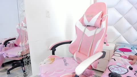 michelleblair1 online show from April 2026 03:39:01 PM