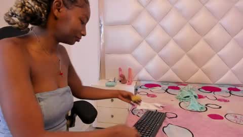 michelleblair1 online show from April 2026 12:56:01 PM