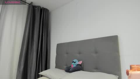 Snapshot of michi_luck_ chatting on May 2026 11:57:01 PM Lizeth Your love online show from May 2026 11:57:01 PM