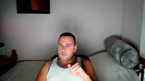 micic3 online show from August 2026 12:35:02 AM