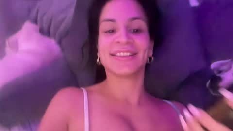 Snapshot of micielo87 chatting on February 2025 04:48:01 AM Skye online show from February 2025 04:48:01 AM