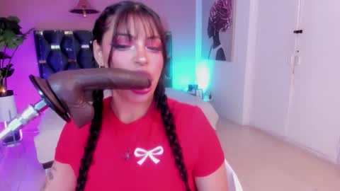 Snapshot of micki__ chatting on February 2026 11:06:02 AM Micki online show from February 2026 11:06:02 AM
