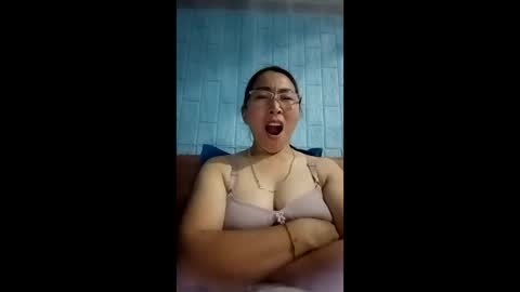 Snapshot of mickye00 chatting on May 2026 02:01:02 PM Miky online show from May 2026 02:01:02 PM