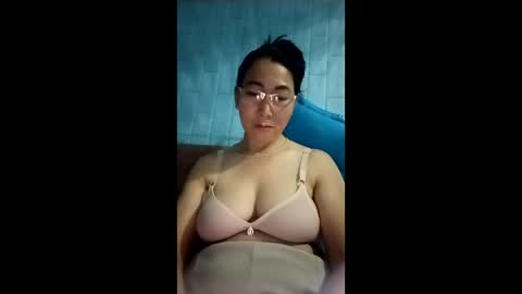 Snapshot of mickye00 chatting on May 2026 06:34:02 PM Miky online show from May 2026 06:34:02 PM