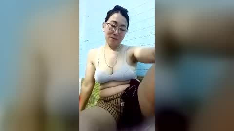 Miky online show from June 2026 07:45:01 PM