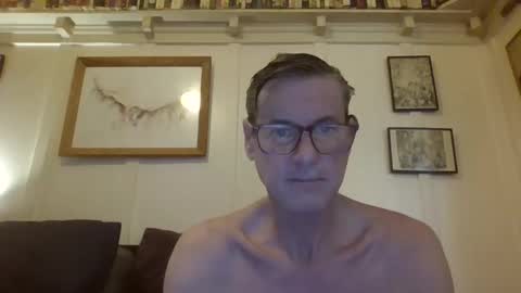 Stuart online show from December 2024 04:13:01 AM