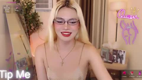 Snapshot of midnight_muse_18 chatting on June 2026 10:03:02 PM Marie Antoinette online show from June 2026 10:03:02 PM