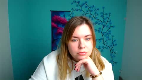 Mariana online show from November 2025 12:15:01 PM