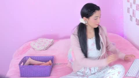 Sara online show from February 2025 11:04:02 PM