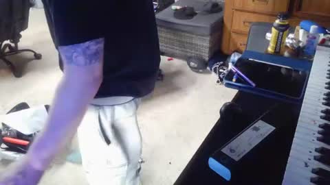 midtownhustler online show from June 2026 01:34:02 PM