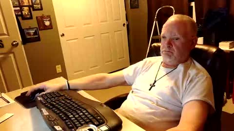 midwestdad09 online show from November 2025 01:41:01 AM