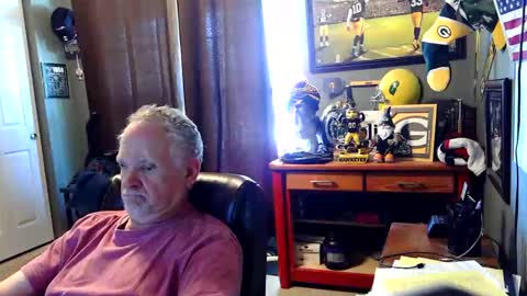 Snapshot of midwestdad09 chatting on May 2026 02:14:02 PM midwestdad09 online show from May 2026 02:14:02 PM