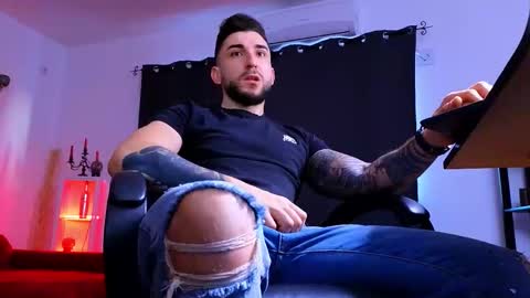 MightyAaron online show from January 2026 06:19:01 AM