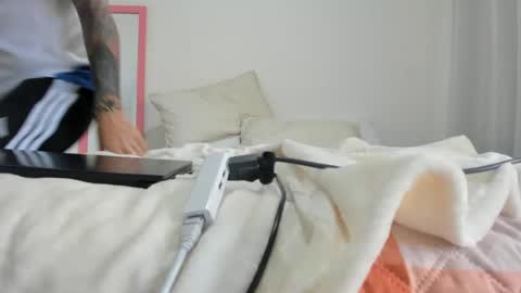 Snapshot of miguel_angeel_ chatting on June 2026 06:41:01 PM Miguel Angel online show from June 2026 06:41:01 PM