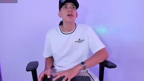 miguel_cagee online show from October 2025 10:39:02 PM