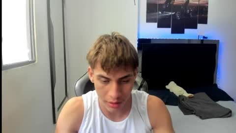 Snapshot of miguel_hz chatting on July 2026 07:04:01 PM Miguel Hernandez online show from July 2026 07:04:01 PM