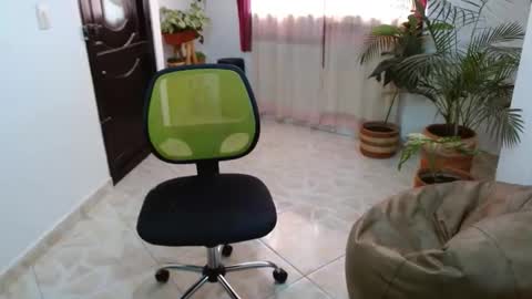 Snapshot of miguelitohot4 chatting on May 2026 02:58:02 PM Miguel Eduardo online show from May 2026 02:58:02 PM