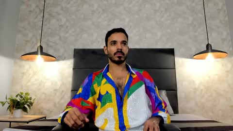 Snapshot of miguelsanfrancisco chatting on October 2025 12:01:02 PM miguelsanfrancisco online show from October 2025 12:01:02 PM